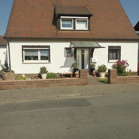 Ferienwohnung Am Brunnen Grossheubach ภายนอก รูปภาพ