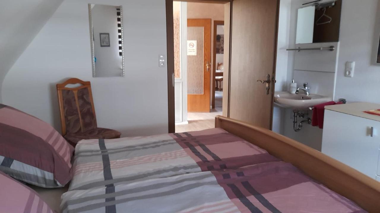 Ferienwohnung Am Brunnen Grossheubach ภายนอก รูปภาพ
